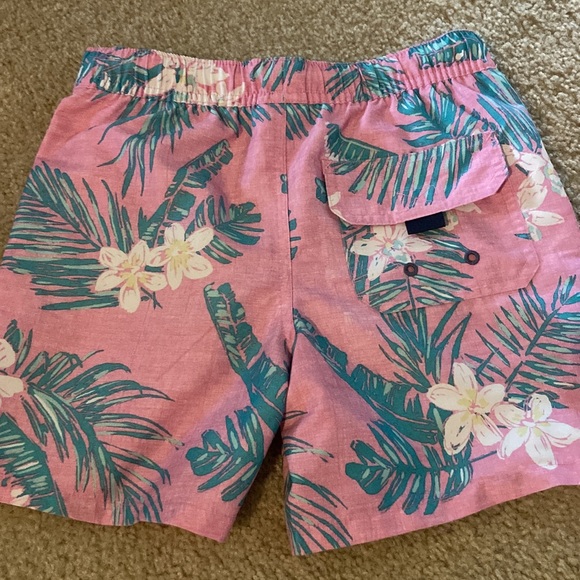 Vineyard vines swim trunks shorts - Picture 2 of 2